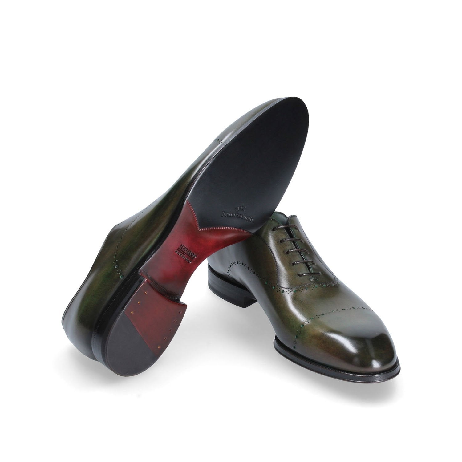 Francesina allacciata con bucature in vitello verde decolorato a mano modello Nantes vista fondo bicolore